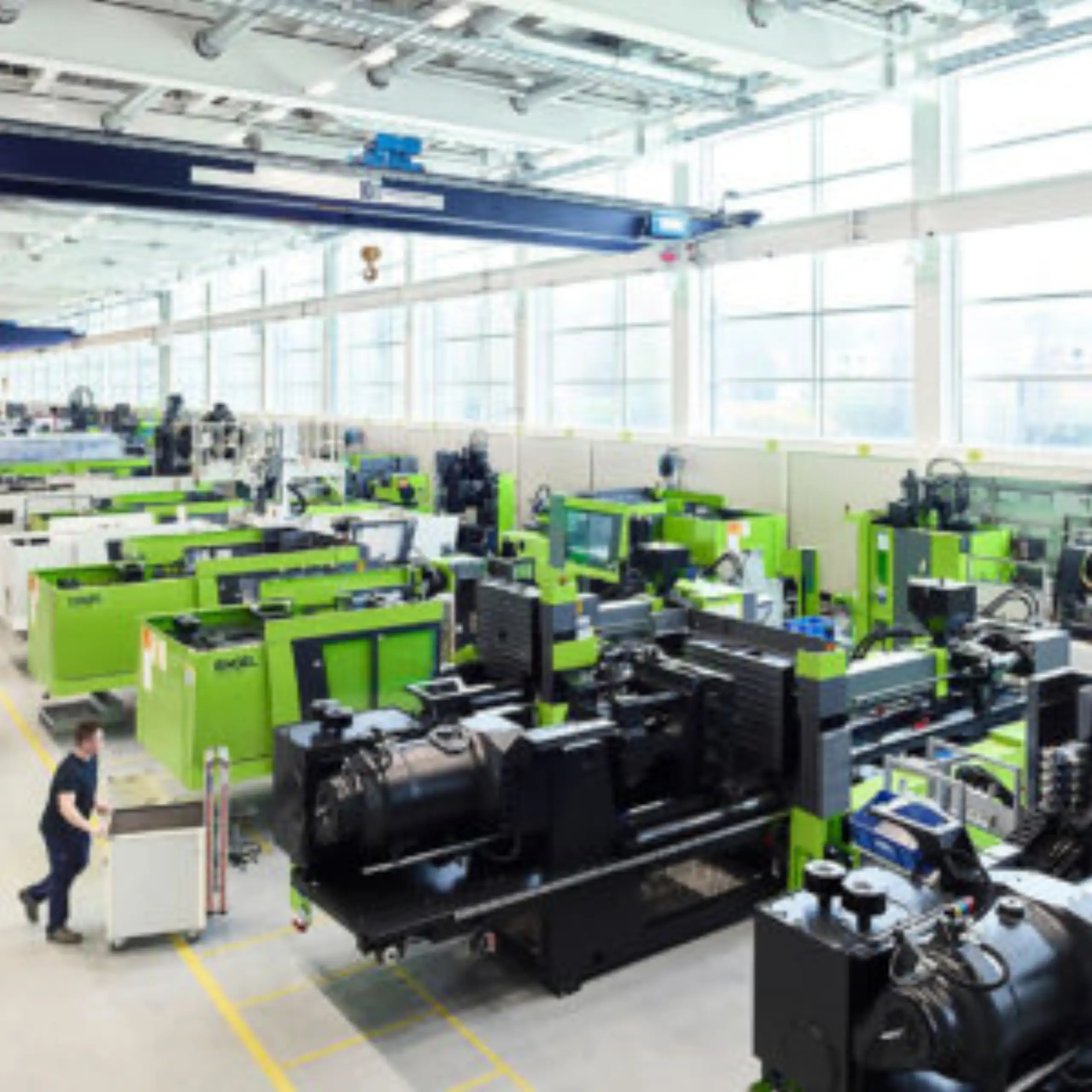 High-Precision Plastic Injection Molding Machine for Industrial Manufacturing