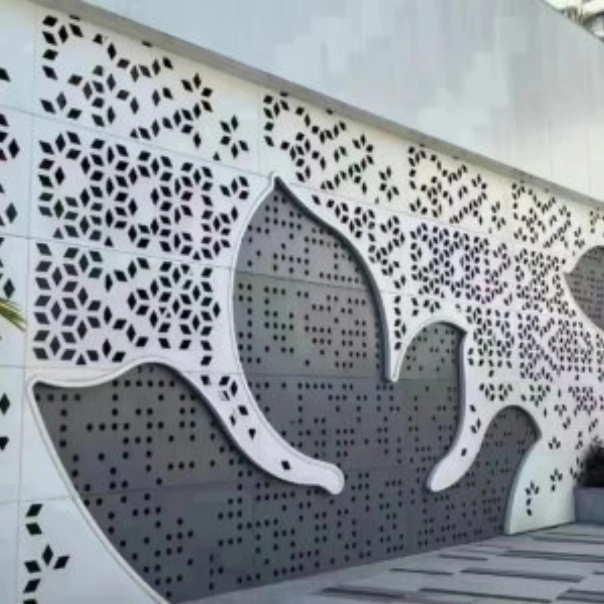 Architectural-Grade Aluminum Panels: Custom Solutions for Modern Facades