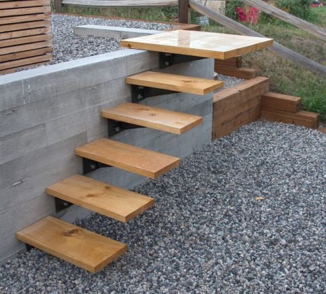 Anti-Slip Solid Wood Stair Tread